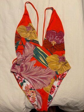 Maaji Reversible Women's Swimsuit NWT Size Medium
